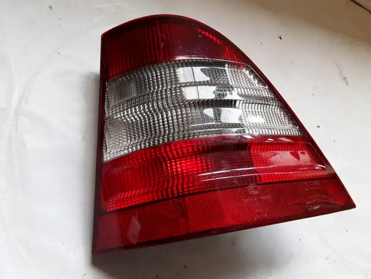 Mercedes-Benz ML W163 (1997 - 2005) 1638200264 Задний фонарь в кузове — фото 1