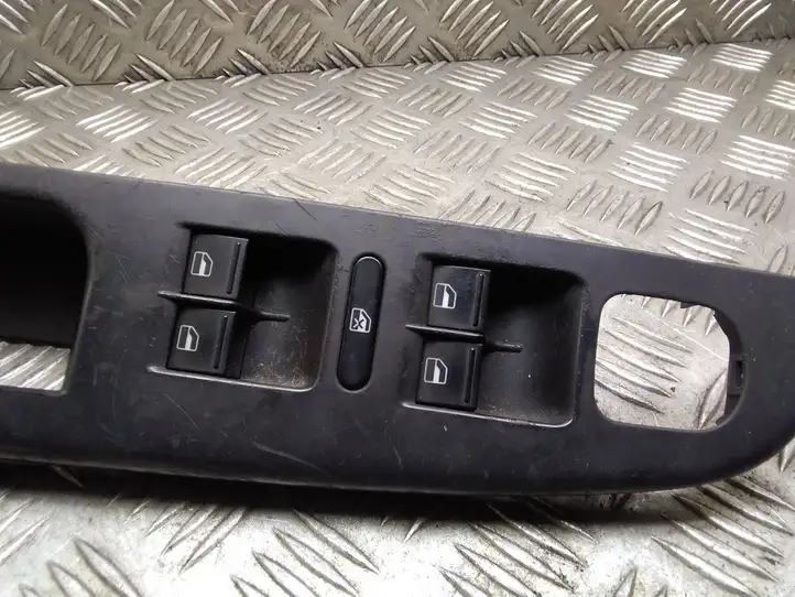 Volkswagen Golf V (2003 - 2009) 1K4868049B Блок кнопок стеклоподъемников — фото 4