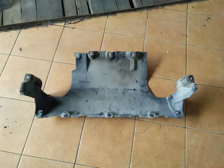Volkswagen Touareg I (2002 - 2010) 7L0825285 Защита двигателя — фото 4