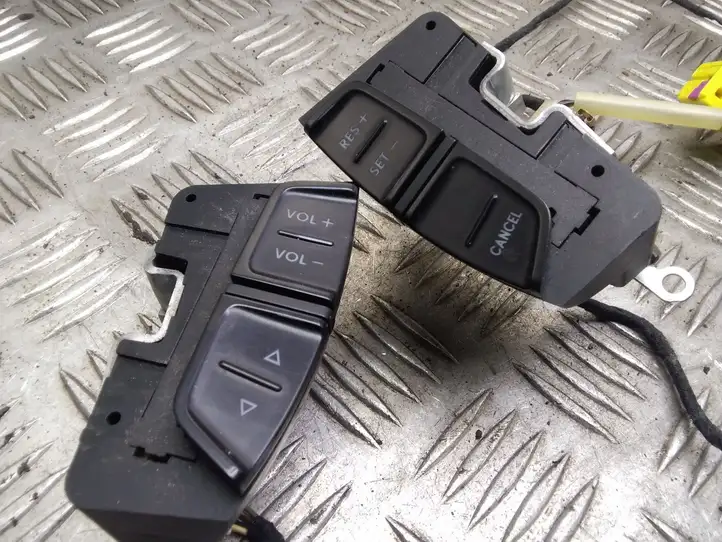 Volkswagen Multivan T5 (2003 - 2015) 7H5419091J Кнопки на рулевом колесе — фото 4