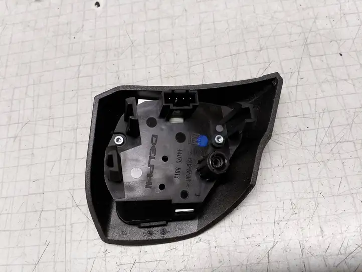 Opel Vectra C (2005 - 2009) 440758813 Кнопки на рулевом колесе — фото 3
