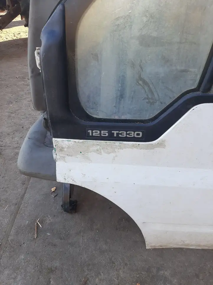 Ford Transit (2000 - 2006) Дверь — фото 2