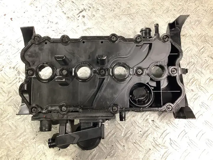 Volkswagen PASSAT B6 (2005 - 2010) 06F129101N Крышка головки блока цилиндров — фото 2