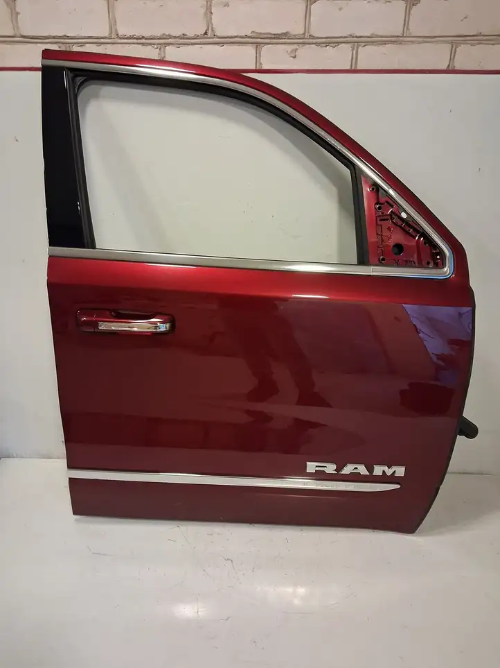 Dodge Ram (2018 - ) Дверь — фото 1