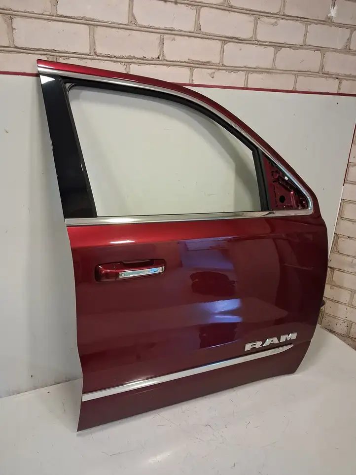 Dodge Ram (2018 - ) Дверь — фото 9