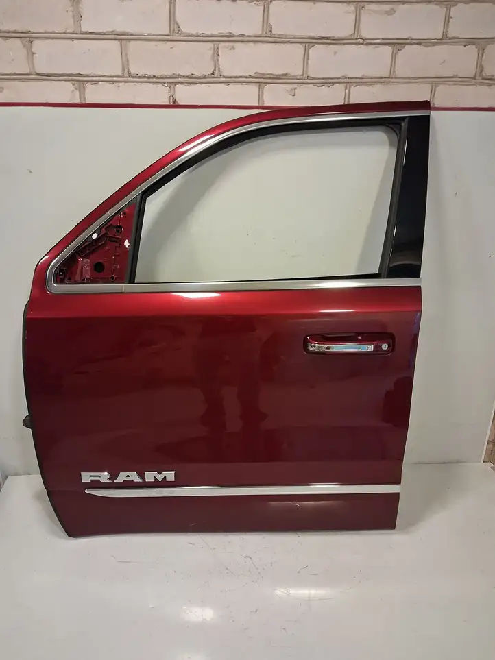 Dodge Ram (2018 - ) Дверь — фото 1