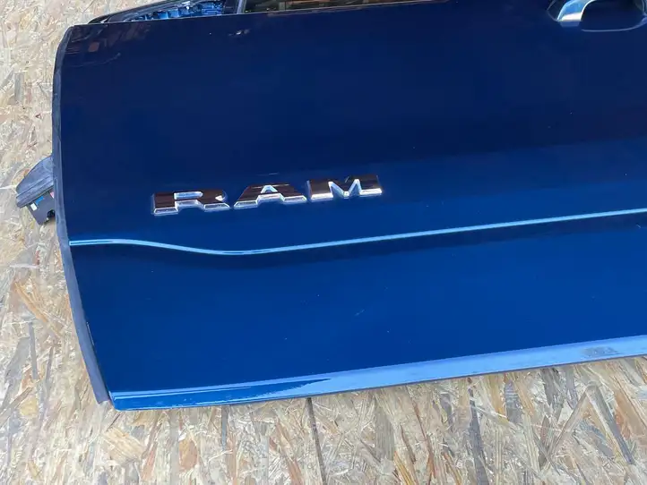 Dodge Ram (2018 - ) Дверь — фото 12