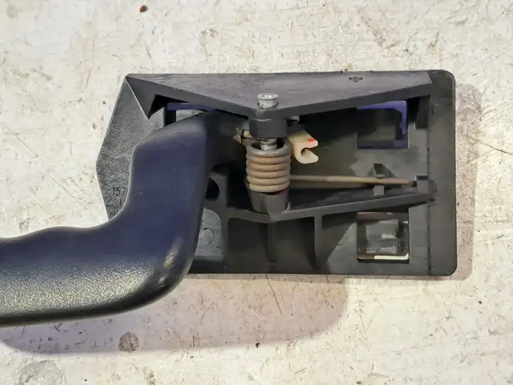 Chevrolet Tahoe (1999 - 2006)  15029903 Внутренняя ручка