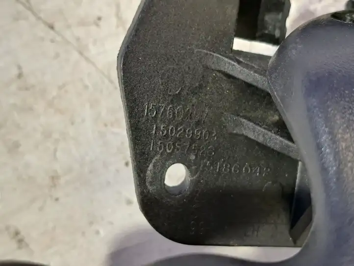 Chevrolet Tahoe (1999 - 2006)  15029903 Внутренняя ручка