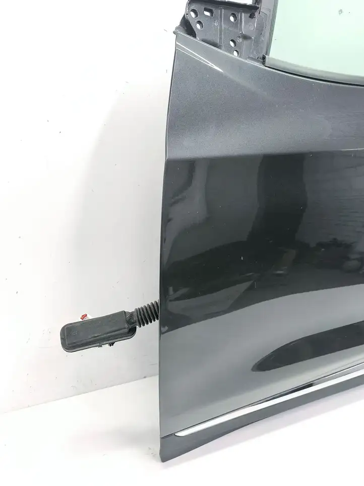 Chevrolet Bolt (2017 - )   Дверь