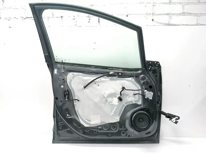 Chevrolet Bolt (2017 - )   Дверь