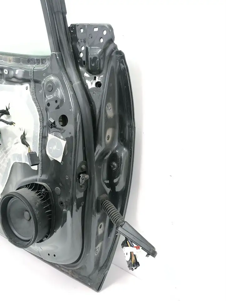 Chevrolet Bolt (2017 - )   Дверь