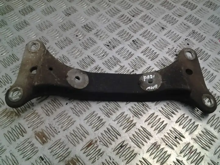 BMW 1 E81 E87 (2004 - 2011)  760300 Кронштейн крепления коробки передач