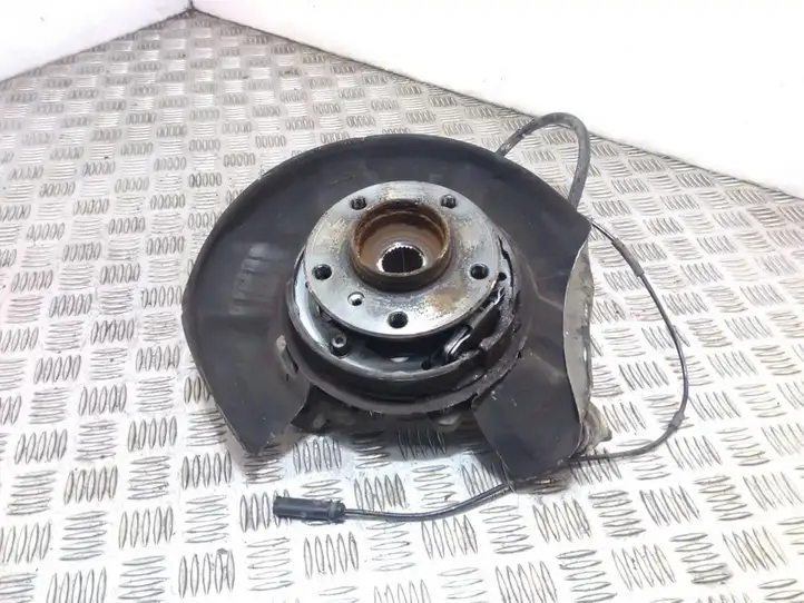 BMW 3 F30 F35 F31 (2012 - 2018) 6792247 Ступица колеса — фото 1