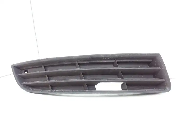 Volkswagen PASSAT B6 (2005 - 2010) 3C0853666 Нижняя решетка переднего бампера — фото 1