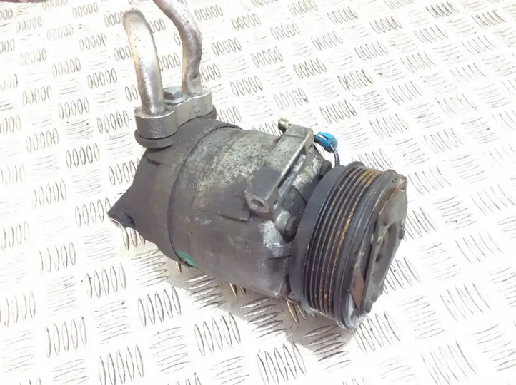Opel Vectra C (2002 - 2005) 24427890 Компрессор (насос) кондиционера воздуха — фото 1