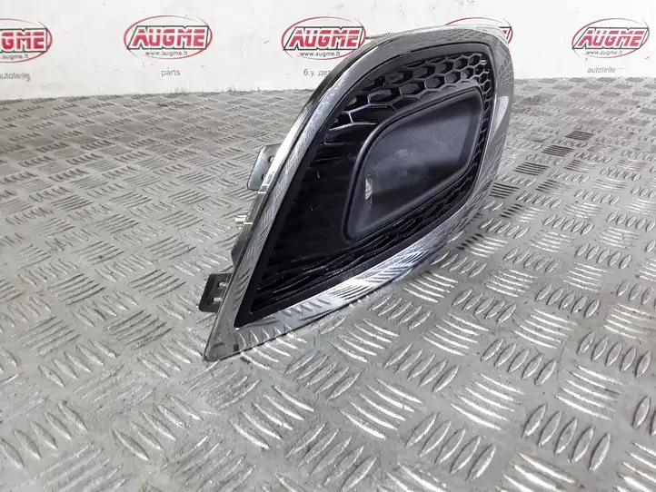 Renault Kadjar (2018 - )  2158461 Декоративная решётка противотуманной фары