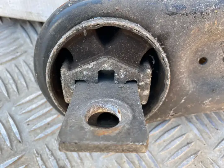 Mercedes-Benz CLA  C117,X117,W117 (2013 - 2019)  A2463530043 Вилы