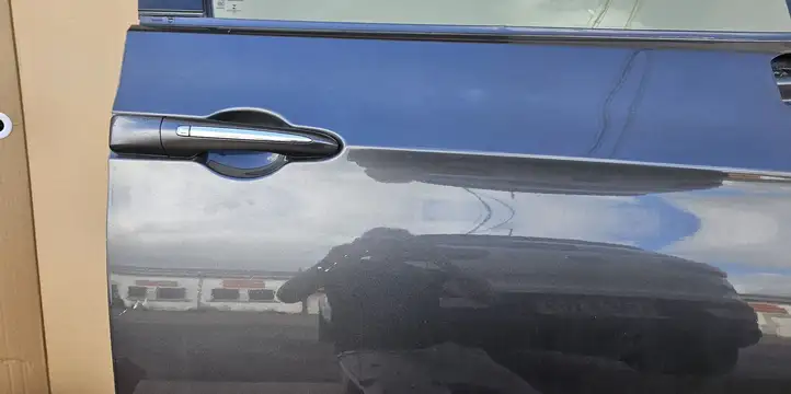 Chrysler Pacifica (2016 - ) 3041904 Дверь — фото 9
