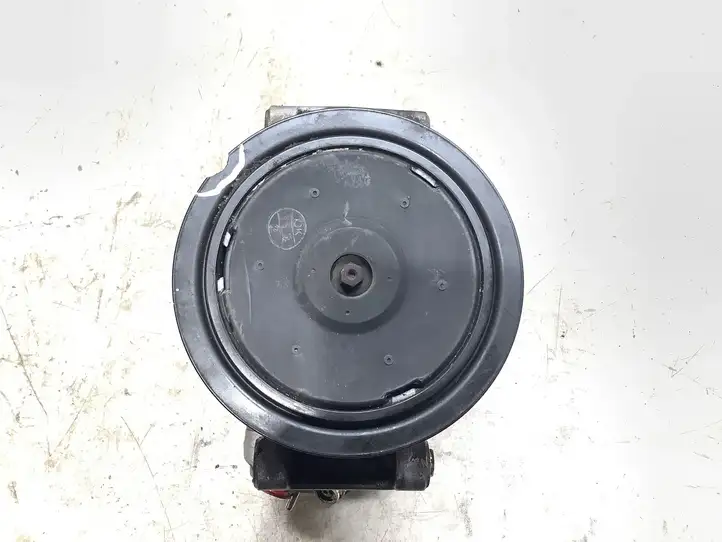Volkswagen PASSAT B6 (2005 - 2010) 1K0820859T Компрессор (насос) кондиционера воздуха — фото 4