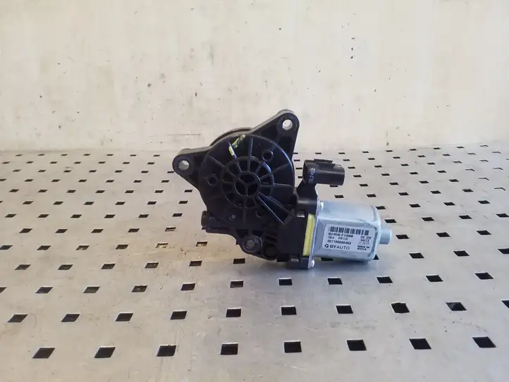 Kia Sportage (2016 - 2018) 82450F1000 Мотор стеклоподъемника передний — фото 2