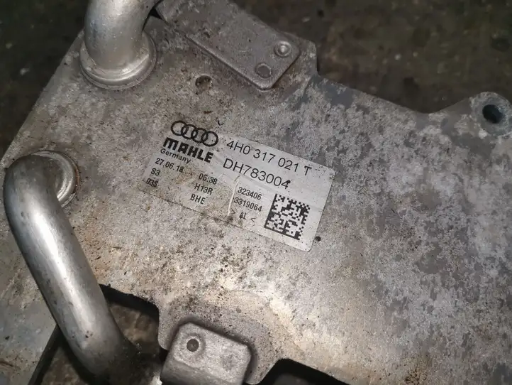 Audi A6 C7 (2014 - 2018) 4H0317021T Кронштейн масляного фильтра — фото 3