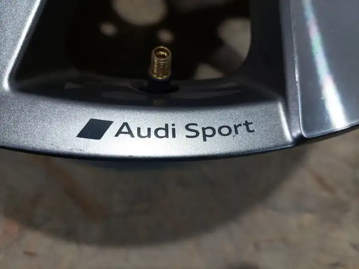 Audi A4 S4 B9 (2015 - 2019) 8W0601025 Легкосплавный колесный диск R19 — фото 5
