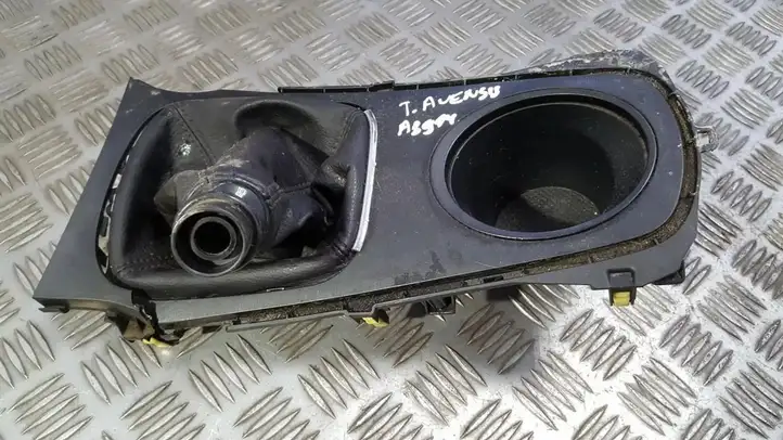 Toyota Avensis T270 (2009 - 2012) 5880505080 Прочие детали салона — фото 1