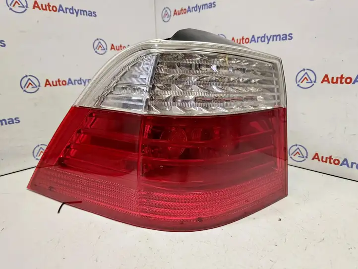 BMW 5 E60 E61 (2004 - 2010) 63217177693 Задний фонарь в кузове — фото 1