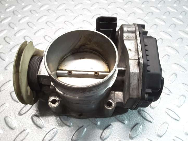 078133063AK Audi A4 S4 B5 8D Droselinė sklendė