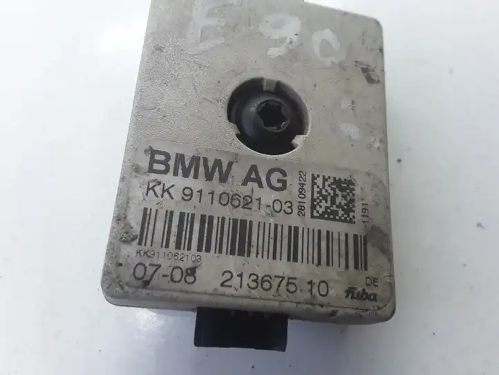 BMW 3 E90 E91 (2005 - 2012) KK911062103 Усилитель антенны — фото 2