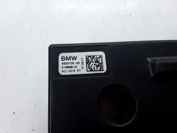 BMW 1 F20 F21 (2011 - 2019) 932573502 Усилитель антенны — фото 2