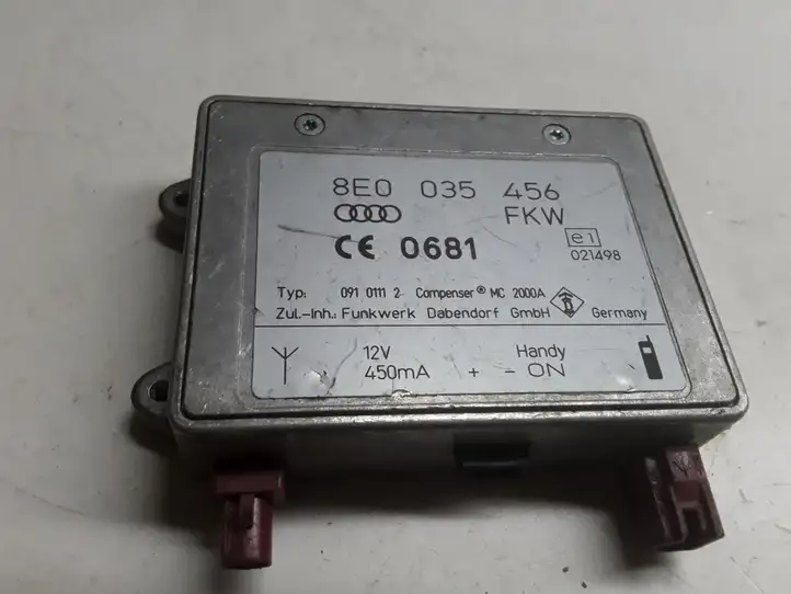 Audi A6 S6 C6 4F (2004 - 2008) 8E0035456 Усилитель антенны — фото 1