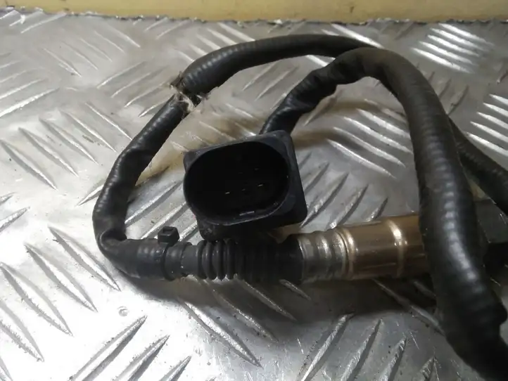 Nissan Qashqai (2006 - 2010) 8200351037A Лямбда-зонд — фото 2