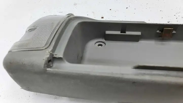 Toyota Avensis T220 (2000 - 2003) 8126005040 Передняя подсветка — фото 2