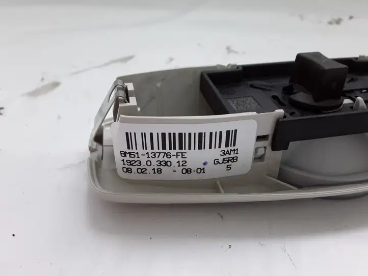 Ford Focus (2015 - 2019) BM5113776FE Включатель освещения интерьера — фото 3