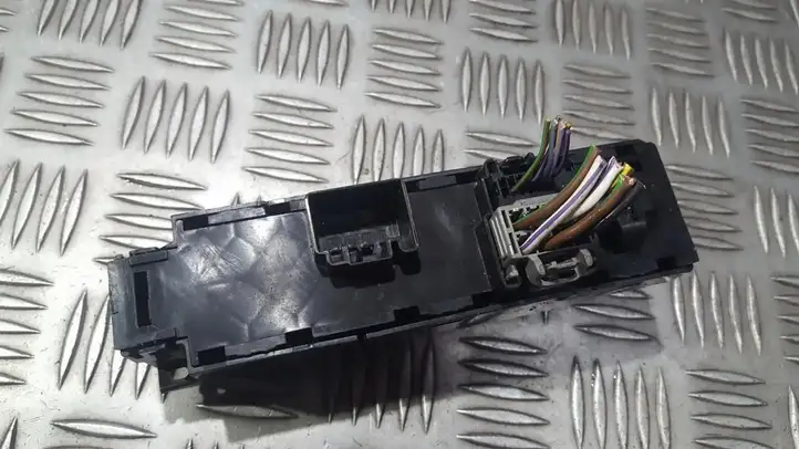 Ford Focus (2011 - 2015) DT1T14A132GA Кнопка стеклоподъемников — фото 2
