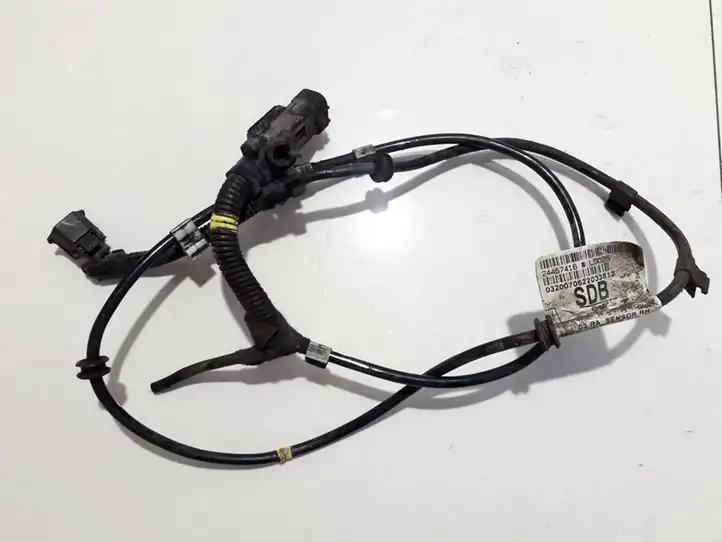 Opel Zafira B (2006 - 2008) 24467416 Прочая электропроводка — фото 1