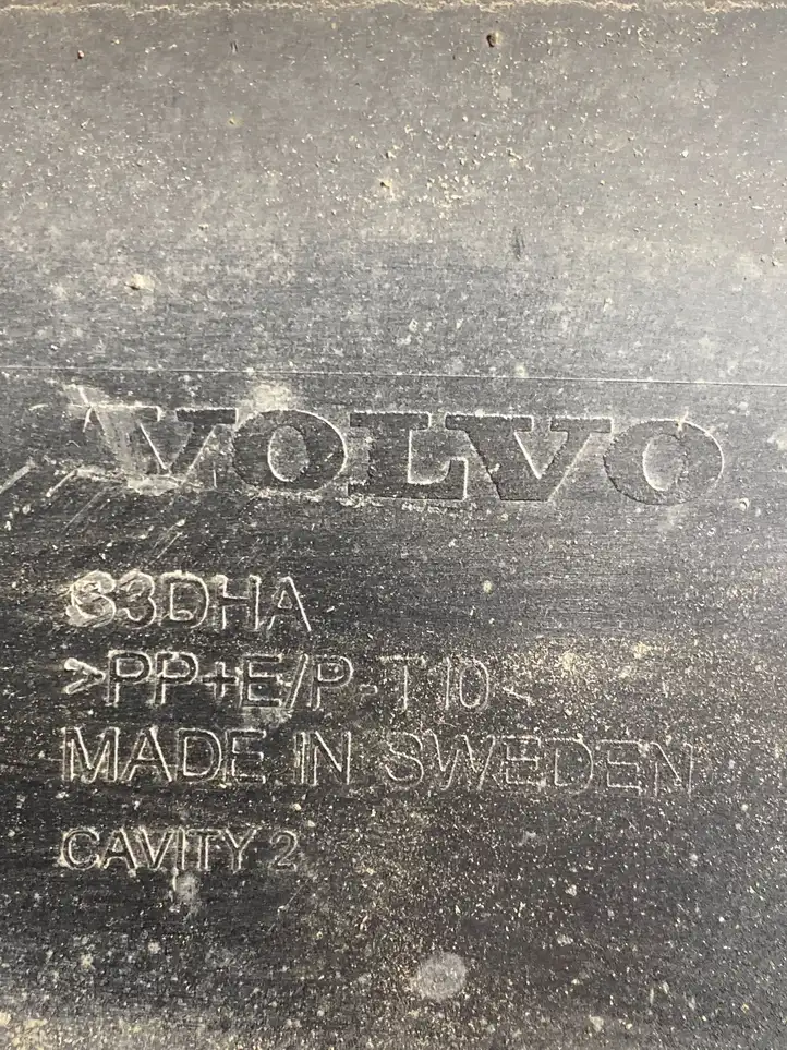 Volvo XC40 (2017 - ) 33DHA Кронштейн заднего бампера — фото 4