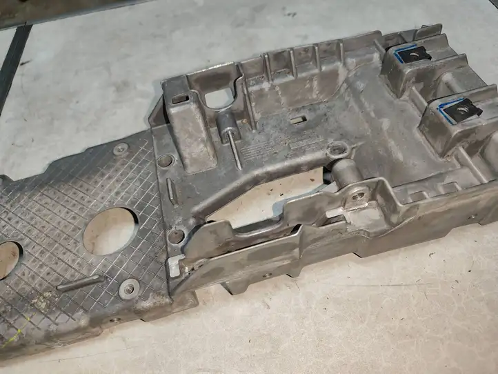 Volvo V50 (2004 - 2008) 8648590 Кронштейн ручного тормоза — фото 6