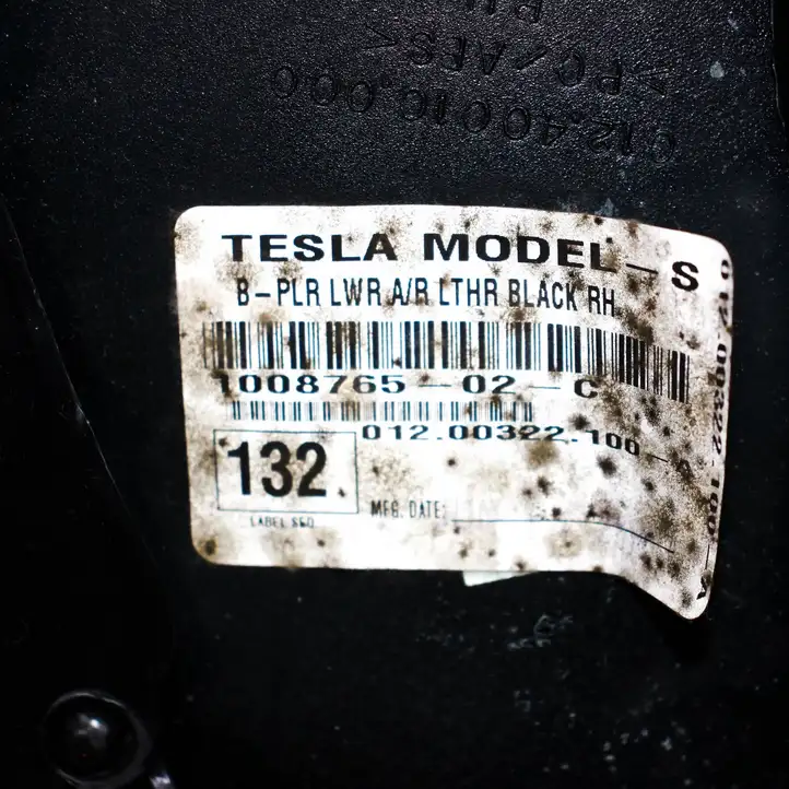 Tesla Model S (2012 - 2016) 100876502C Обшивка стойки C — фото 9