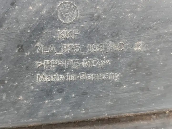 Volkswagen Transporter - Caravelle T6 (2015 - 2022) 7LA825193AC Защита днища багажника — фото 9