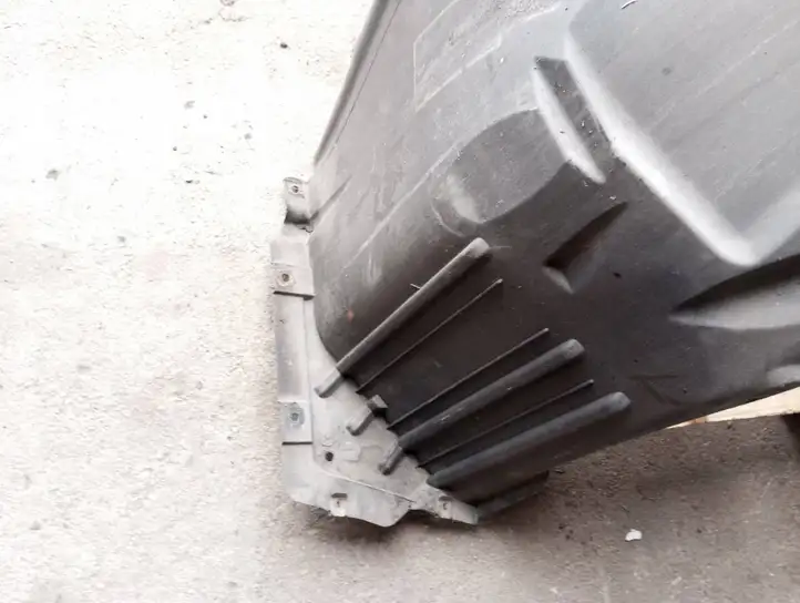 BMW M6 E63/E64 (2004 - 2010) 51717898205 Подкрылок колесной арки — фото 3