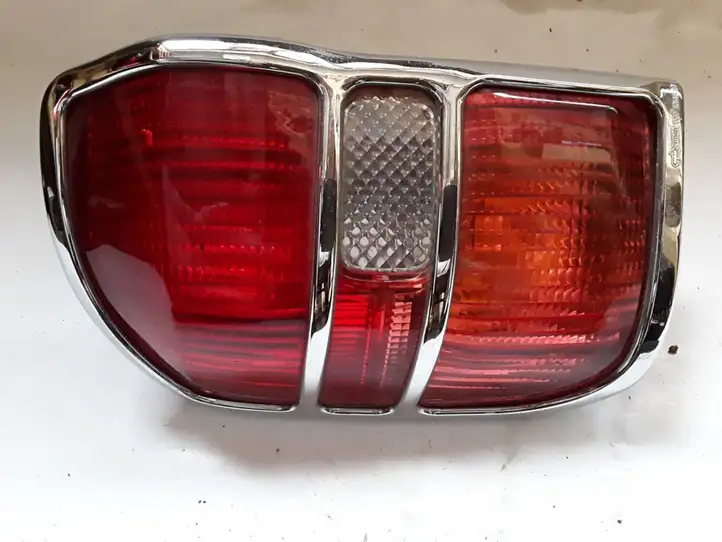 Toyota RAV 4 (XA20) (2000 - 2005) TYP134537 Задний фонарь в кузове — фото 1