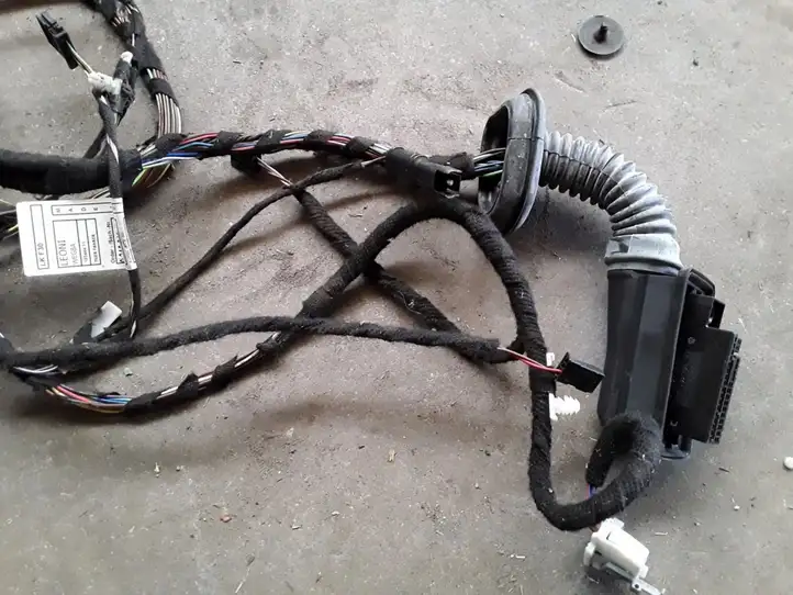 BMW 3 F30 F35 F31 (2012 - 2018) 9313619 Прочая электропроводка — фото 3