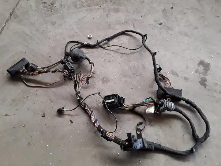BMW 3 F30 F35 F31 (2012 - 2018) 61136941424 Прочая электропроводка — фото 1