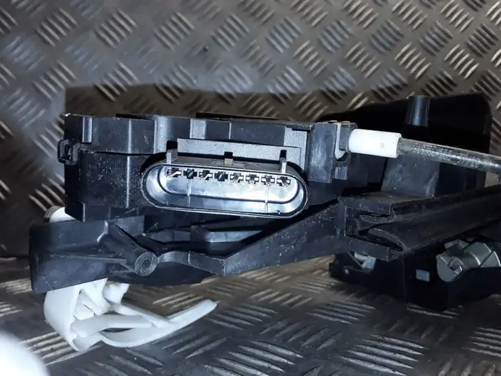 Ford C-MAX II (2010 - 2015) AM51R264A27CB Замок раздвижной двери — фото 5