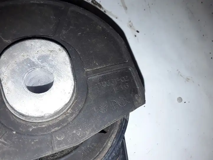 Toyota RAV 4 (XA40) (2012 - 2018) 1T086102 Опора двигателя — фото 5