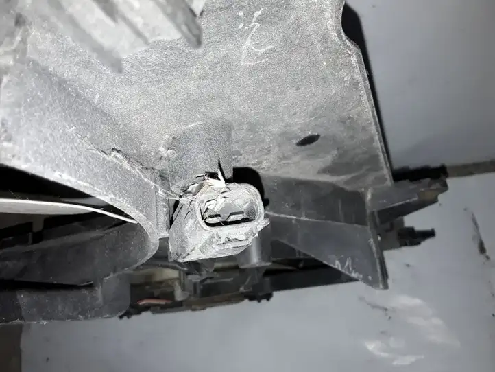 Toyota Avensis Verso (2001 - 2004) 1636323010 Электровентилятор радиатора — фото 4