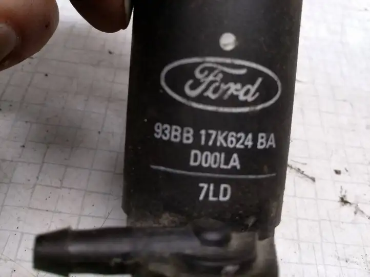 Ford Mondeo Mk III (2000 - 2007) 93BB17K624BA Насос омывателя стекла — фото 4